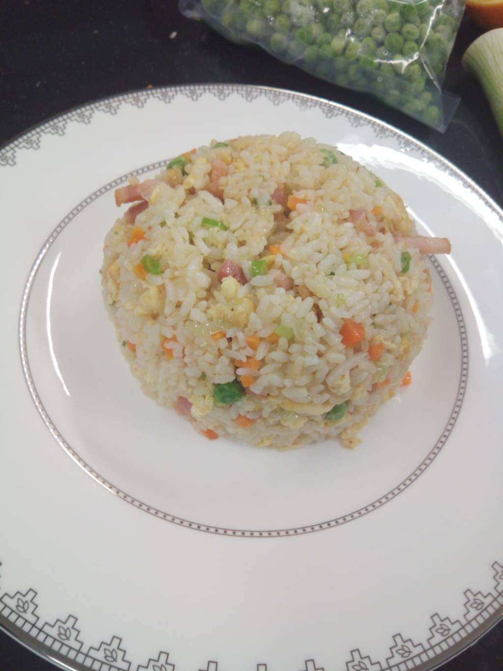 Arroz tres delicias con curry&nbsp;verde