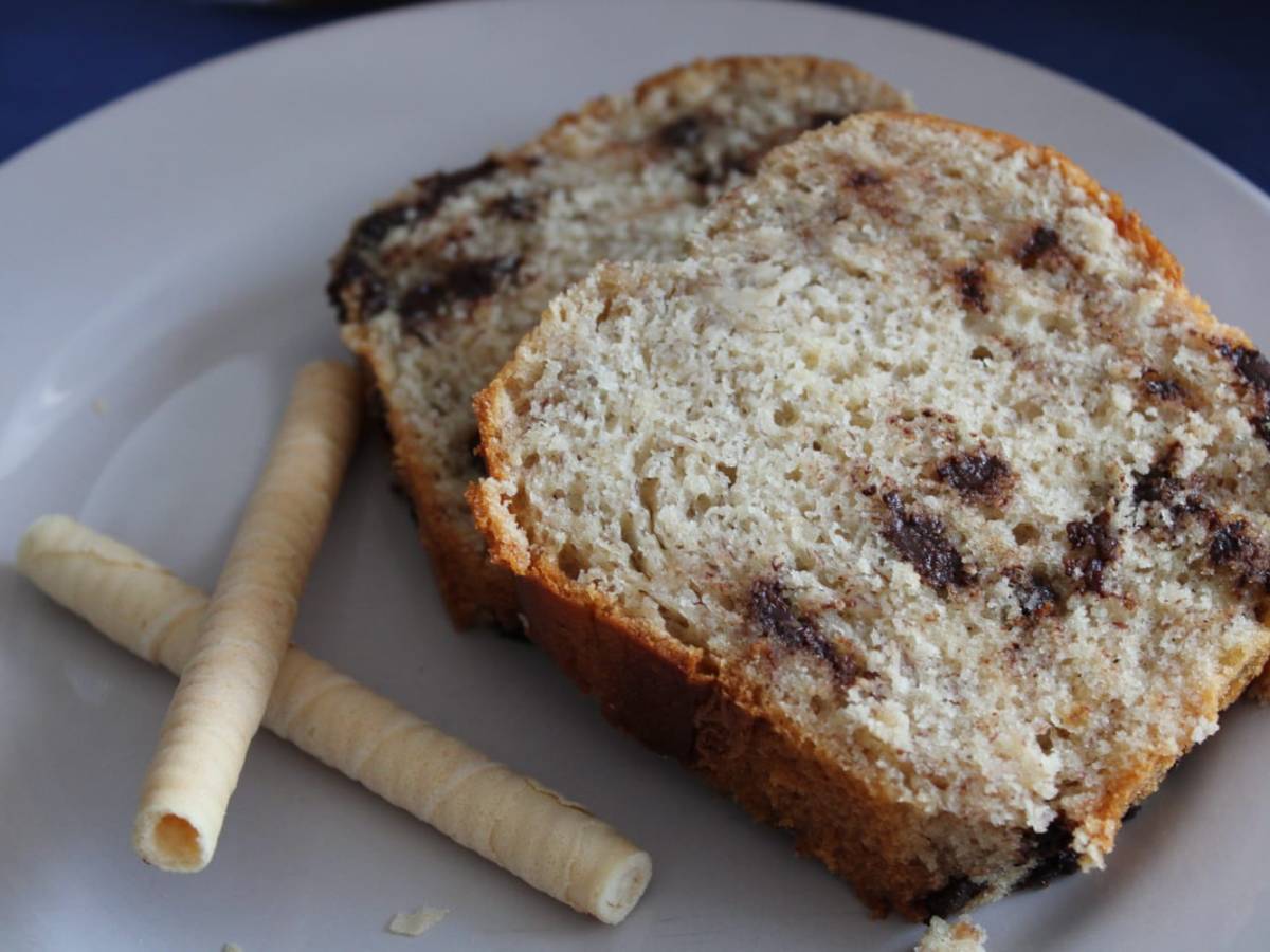 Bizcocho de plátano, chocolate y leche&nbsp;condensada
